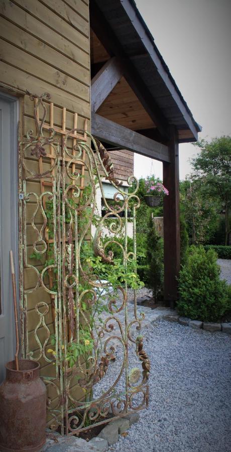 Le Cerf D'Hubert Bed & Breakfast เรดู ภายนอก รูปภาพ